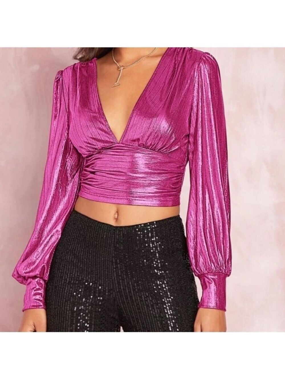 SHEIN pink iridescent long sleeve deep cut crop top NWOT
#SHEIN#pink#party